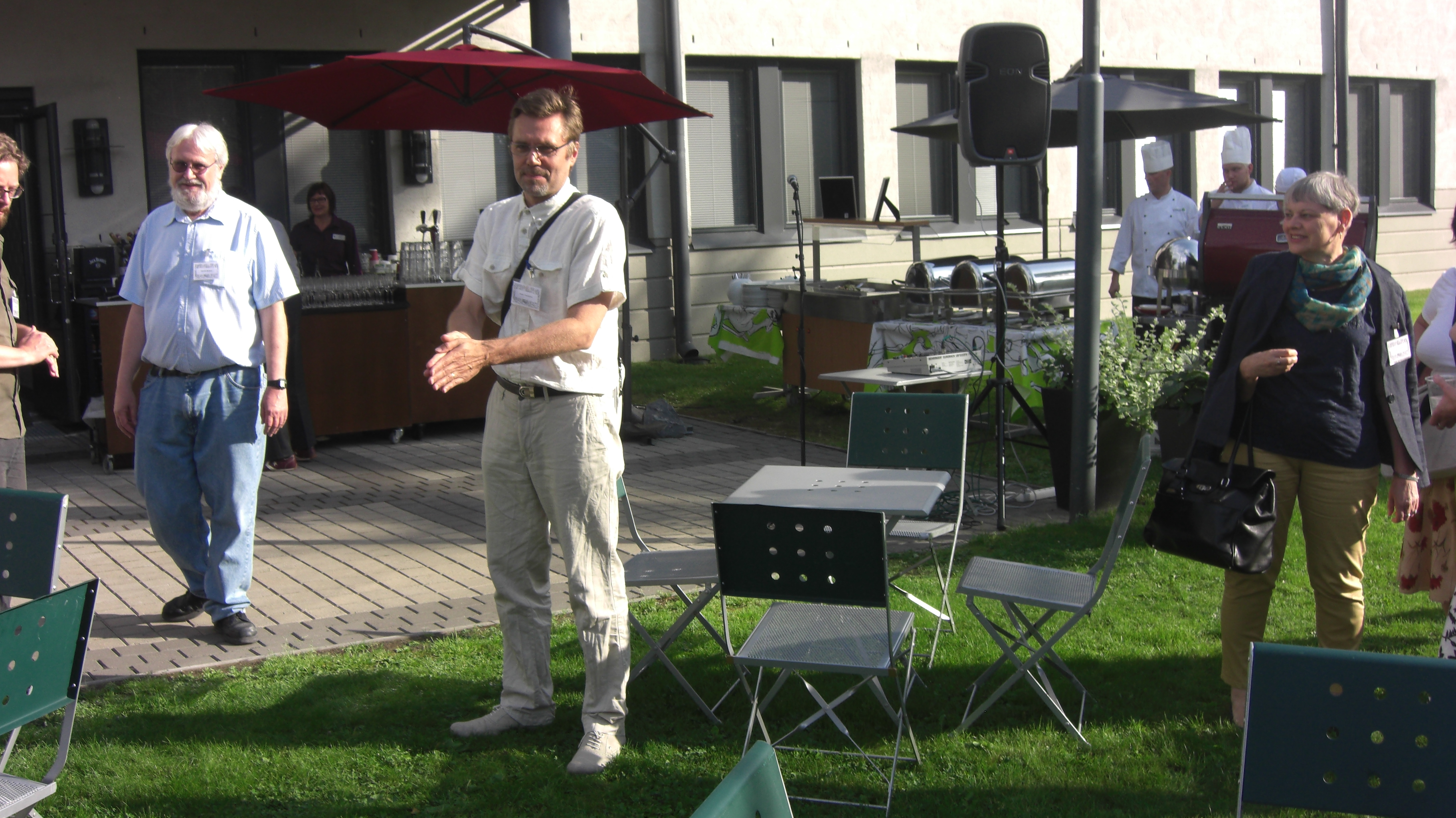 ESHHS President and host Petteri Pietikäinen inaugurating the garden party